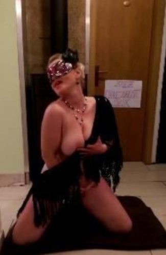 VROČE SKRITO SREČANJE