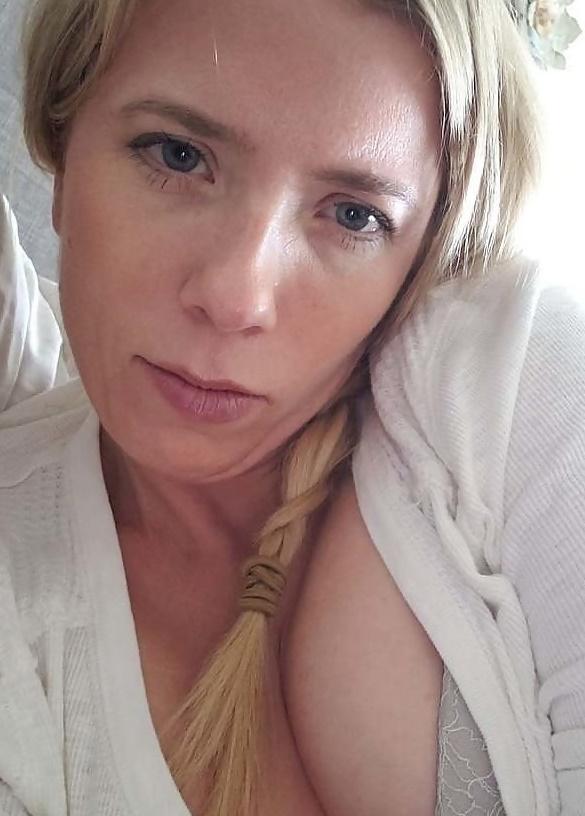 Blondiexxyy